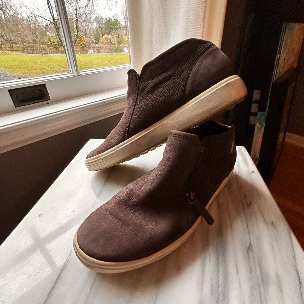 Ecco Brown Leather Boot